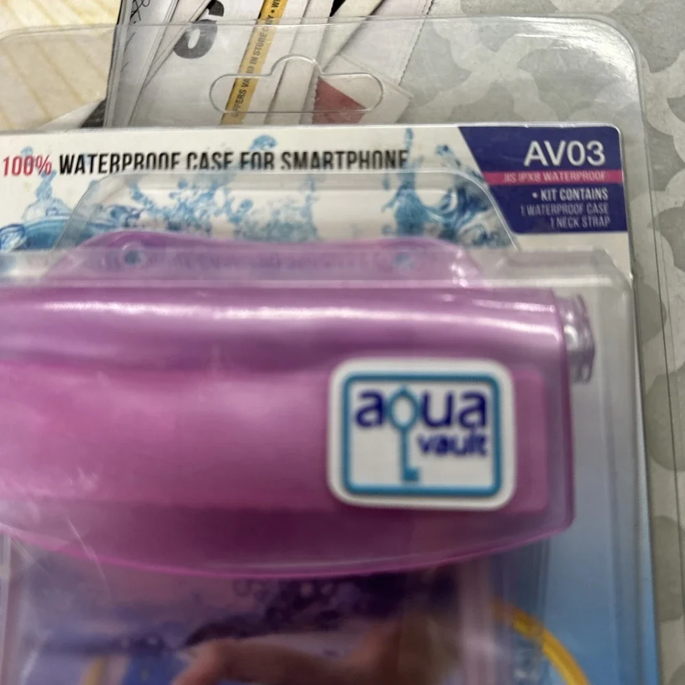 AquaVault  Waterproof Floating Phone Case - Pink - One‎ Size Universal Fit-AV203